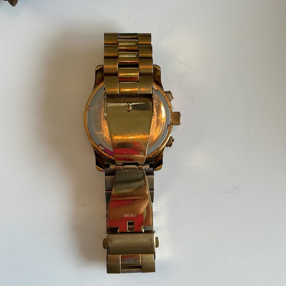 Michael Kors Oversized Runway Gold-Tone Watch - Picture 7 of 7